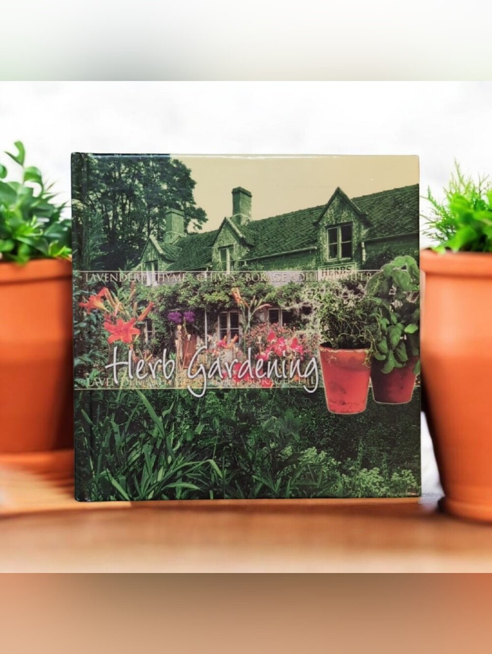 🌿 Herb Gardening – Illustrated Guidebook Perfect for Beginners - Picture 1 of 4